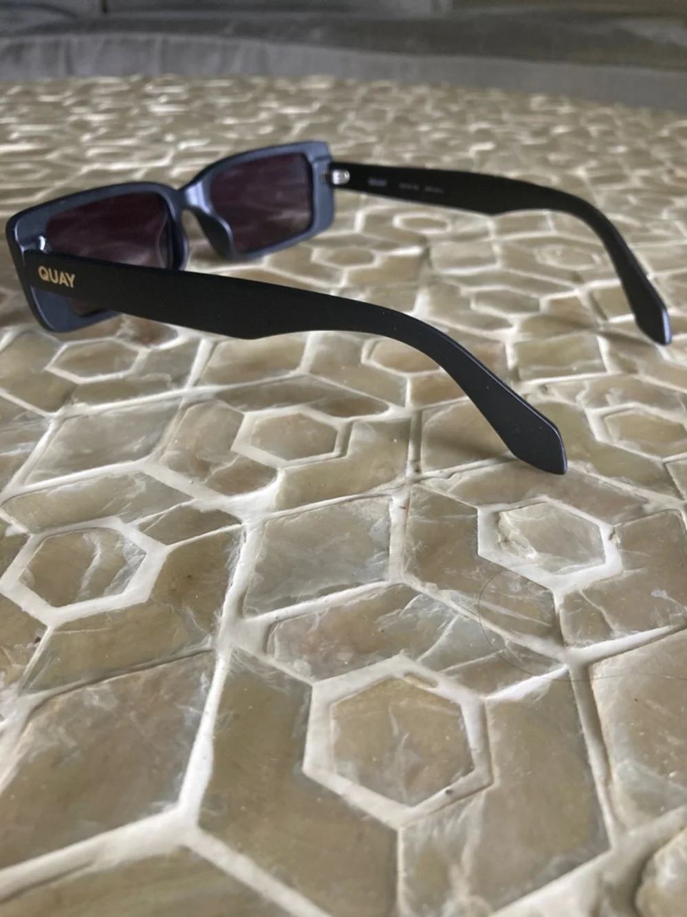 NEW!  Quay Australia Art School 36mm Rectangle Sunglasses